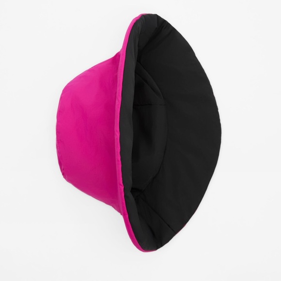 Zara Women’s Reversible Quilted Bucket Hat in Black/Pink - Picture 3 of 6